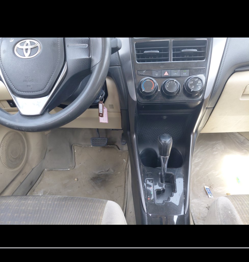 Toyota Yaris Y2 2022 image