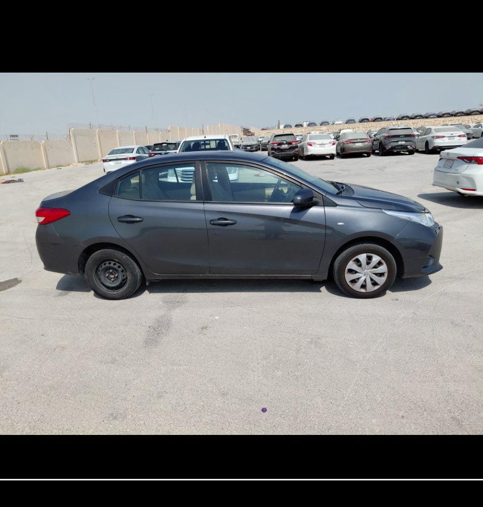 Toyota Yaris Y2 2022 image