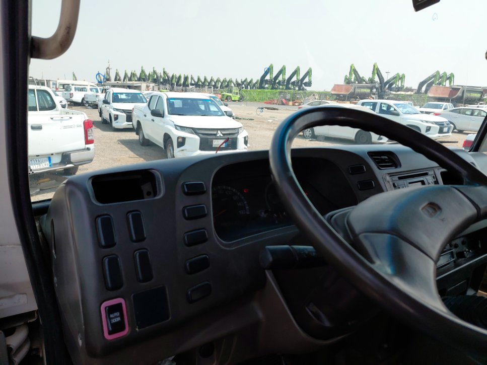 ميتسوبيشي روزا  2014 image