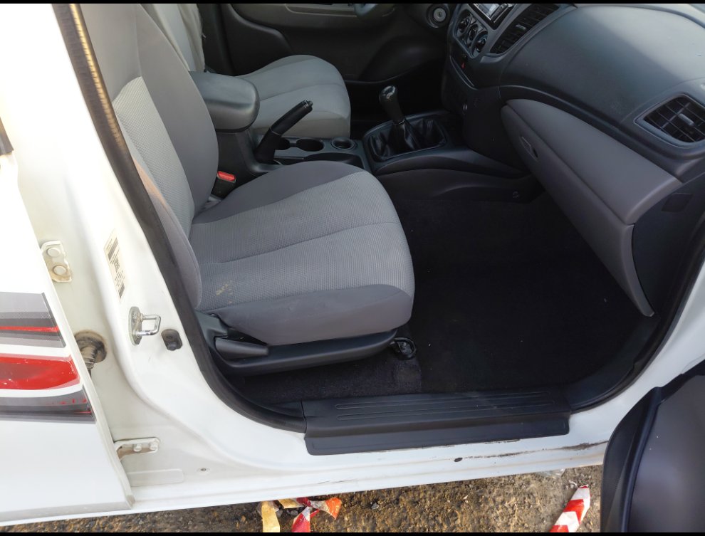 ميتسوبيشي L200  2017 image