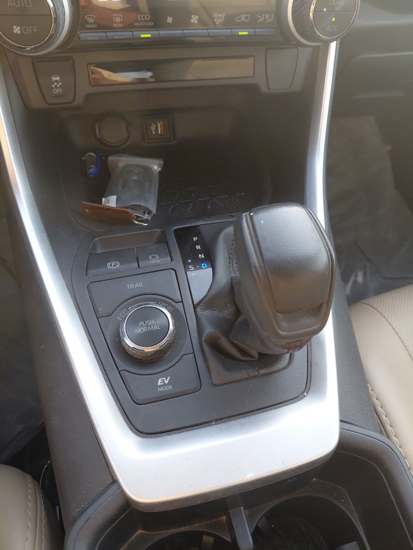 Toyota RAV4 LE HEV SPORT 2023 image