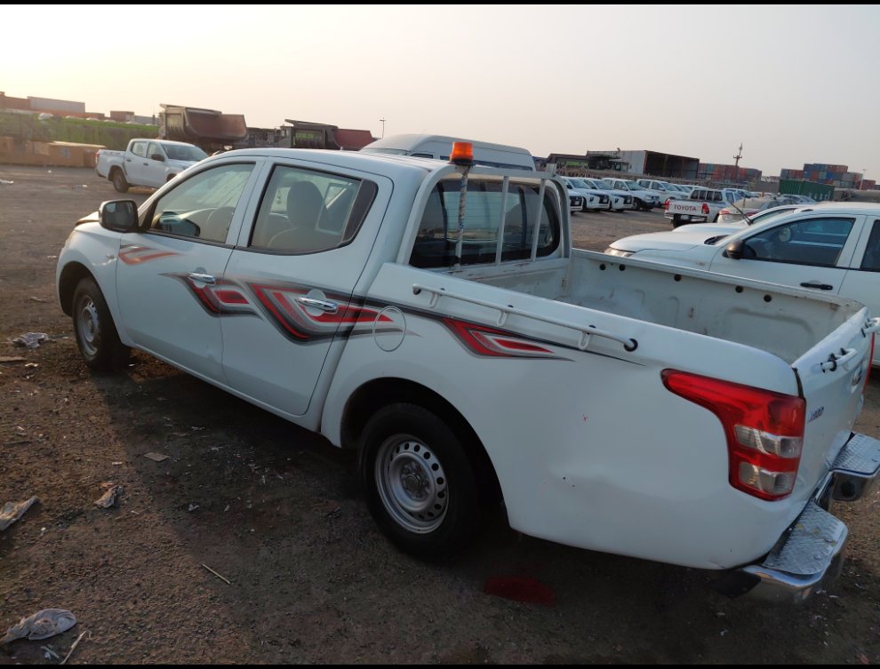 ميتسوبيشي L200  2017 image