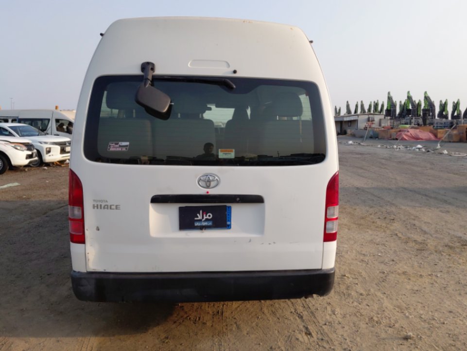 Toyota Hiace Bus  2017 image