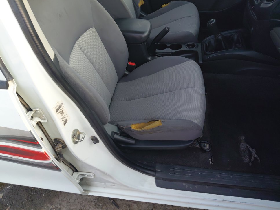 Mitsubishi L200  2017 image