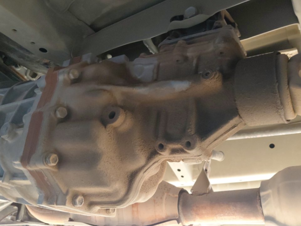 Toyota Hiace Bus  2017 image