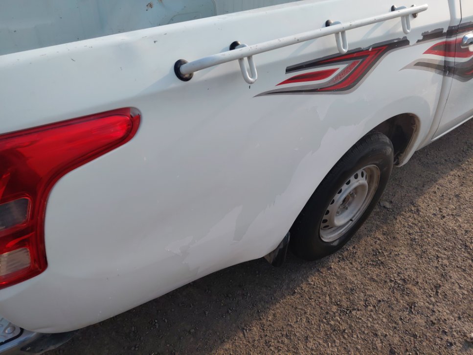 Mitsubishi L200  2017 image