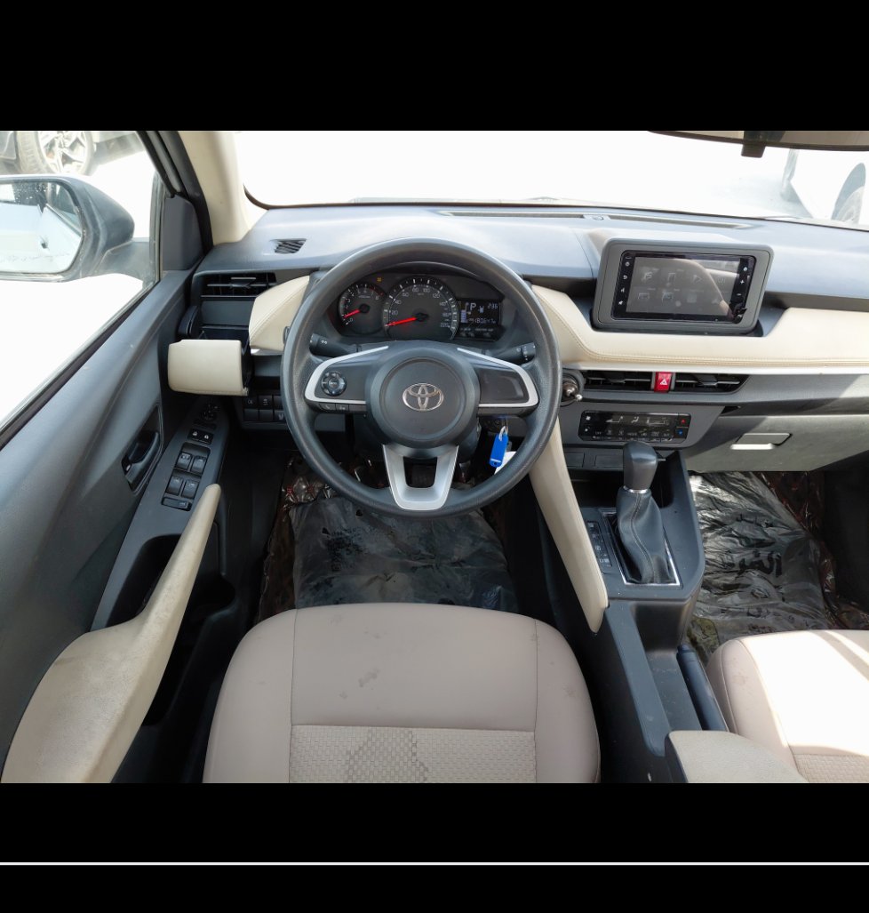 Toyota Yaris Y 2023 image