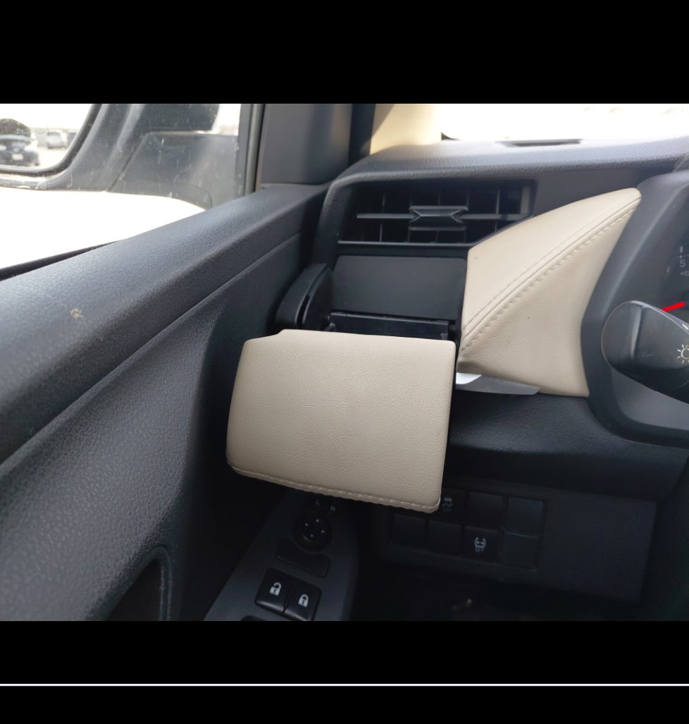 Toyota Yaris Y 2023 image