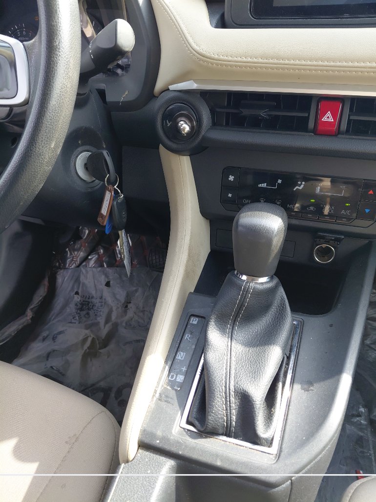 Toyota Yaris Y 2023 image