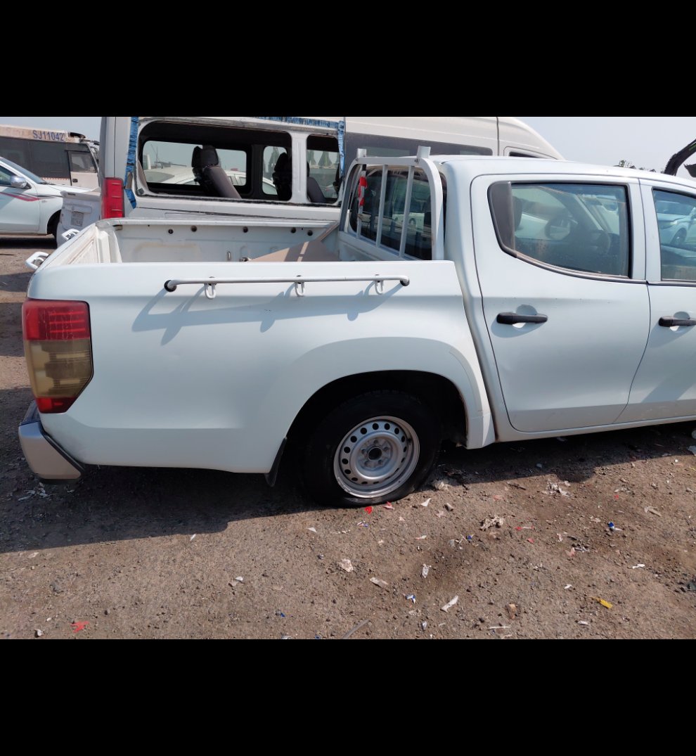 ميتسوبيشي L200  2020 image