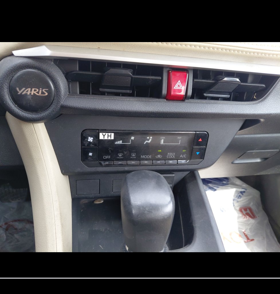 Toyota Yaris Y 2024 image