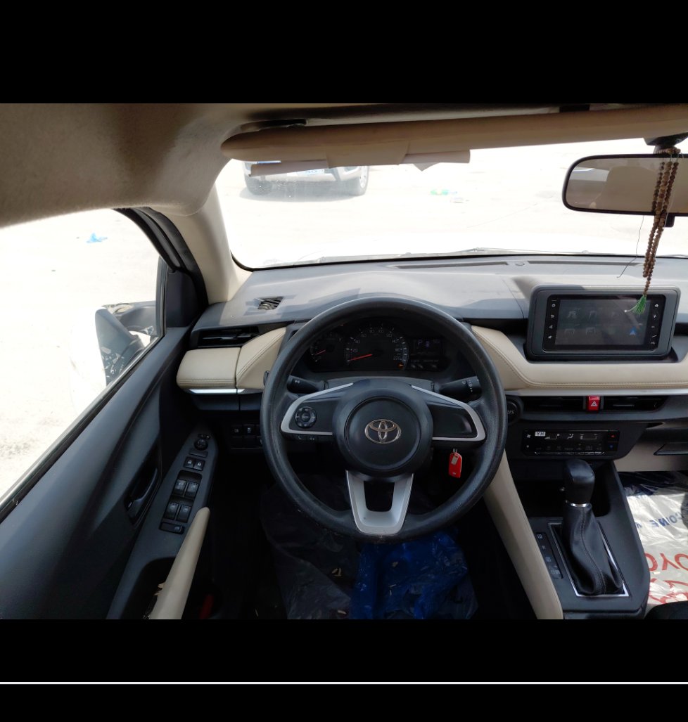 Toyota Yaris Y 2024 image