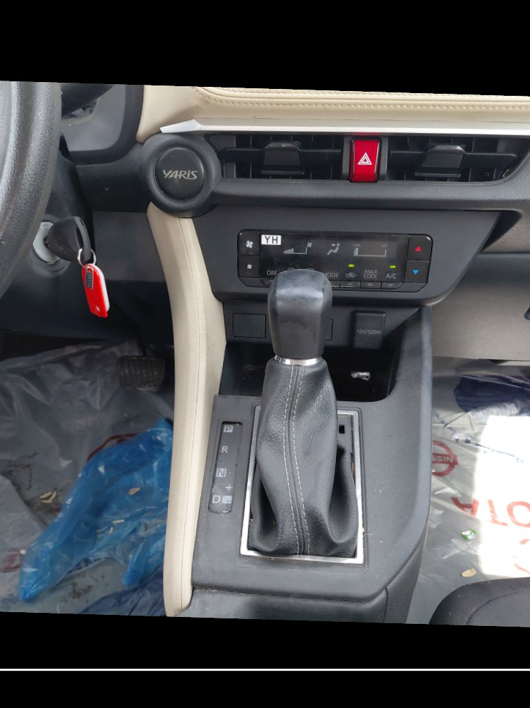 Toyota Yaris Y 2024 image