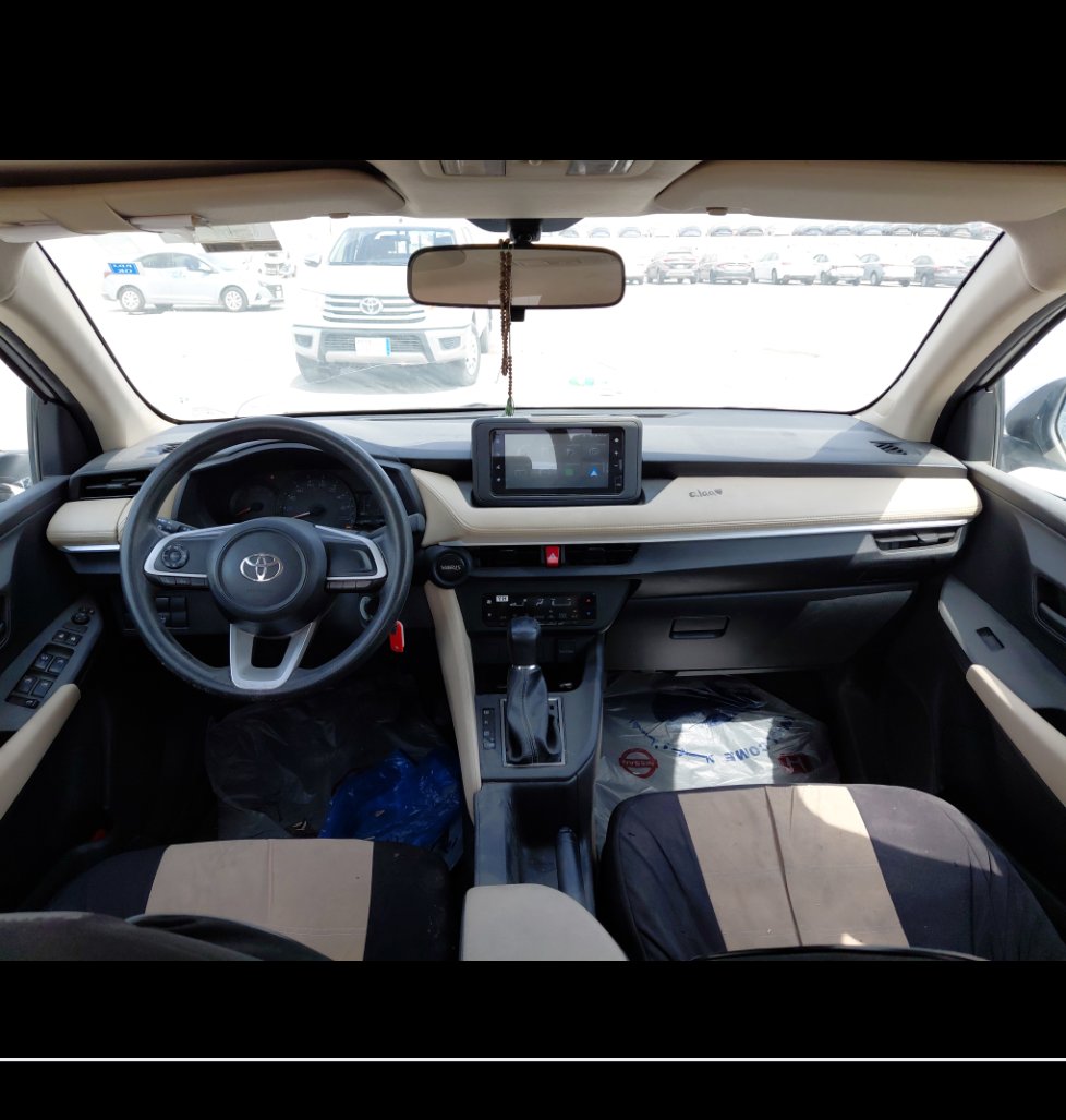 Toyota Yaris Y 2024 image