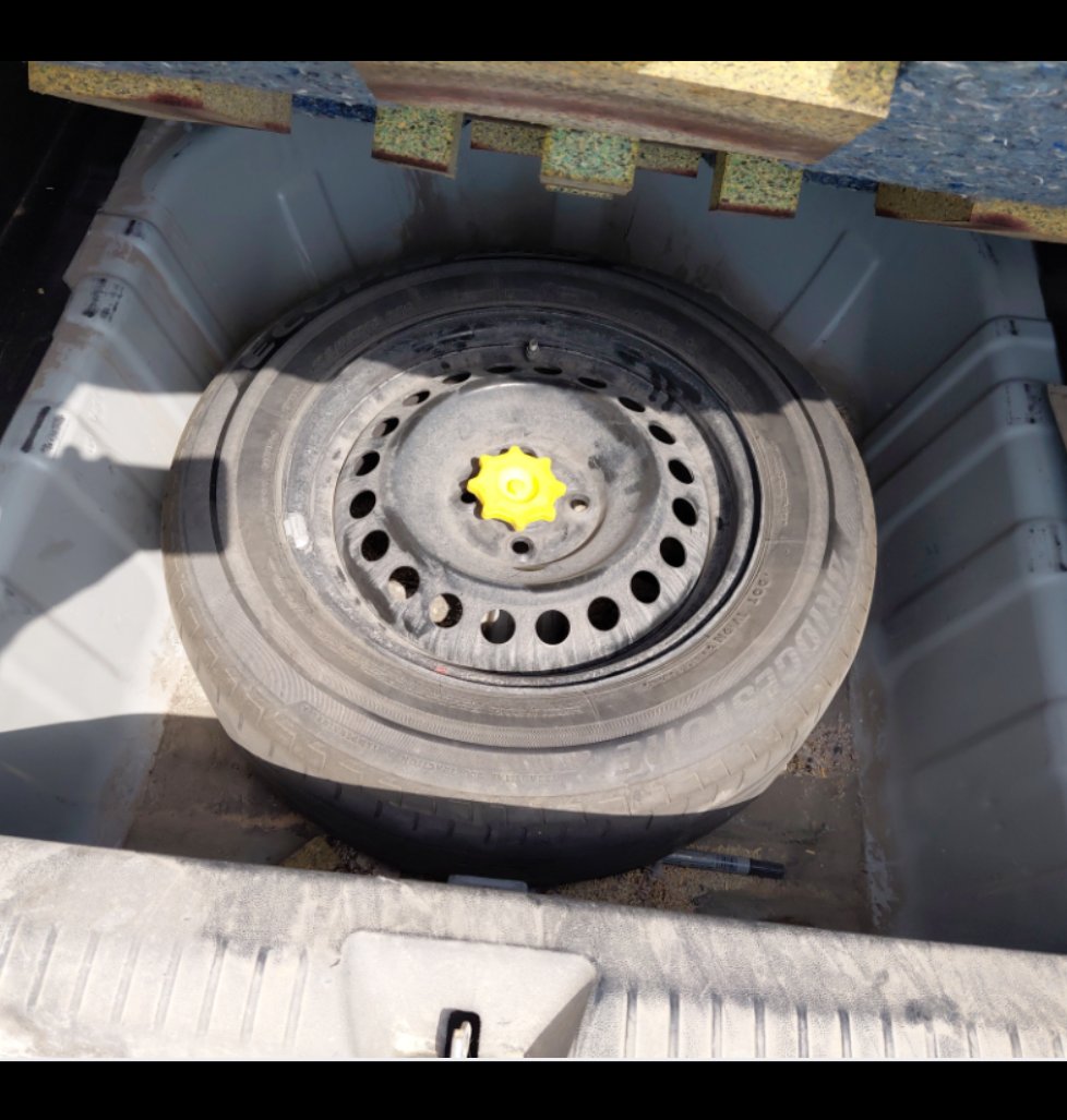 Toyota Yaris Y 2024 image