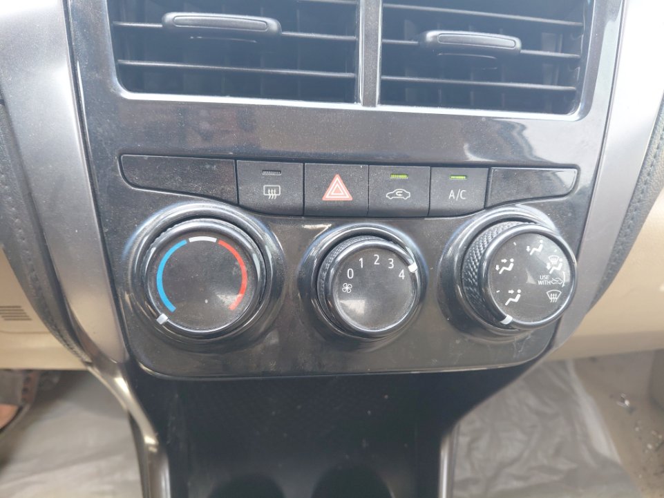 Toyota Yaris SD Y 2021 image