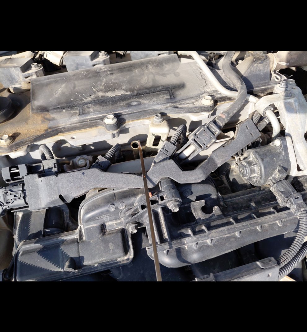 Toyota Camry LE STD 2018 image