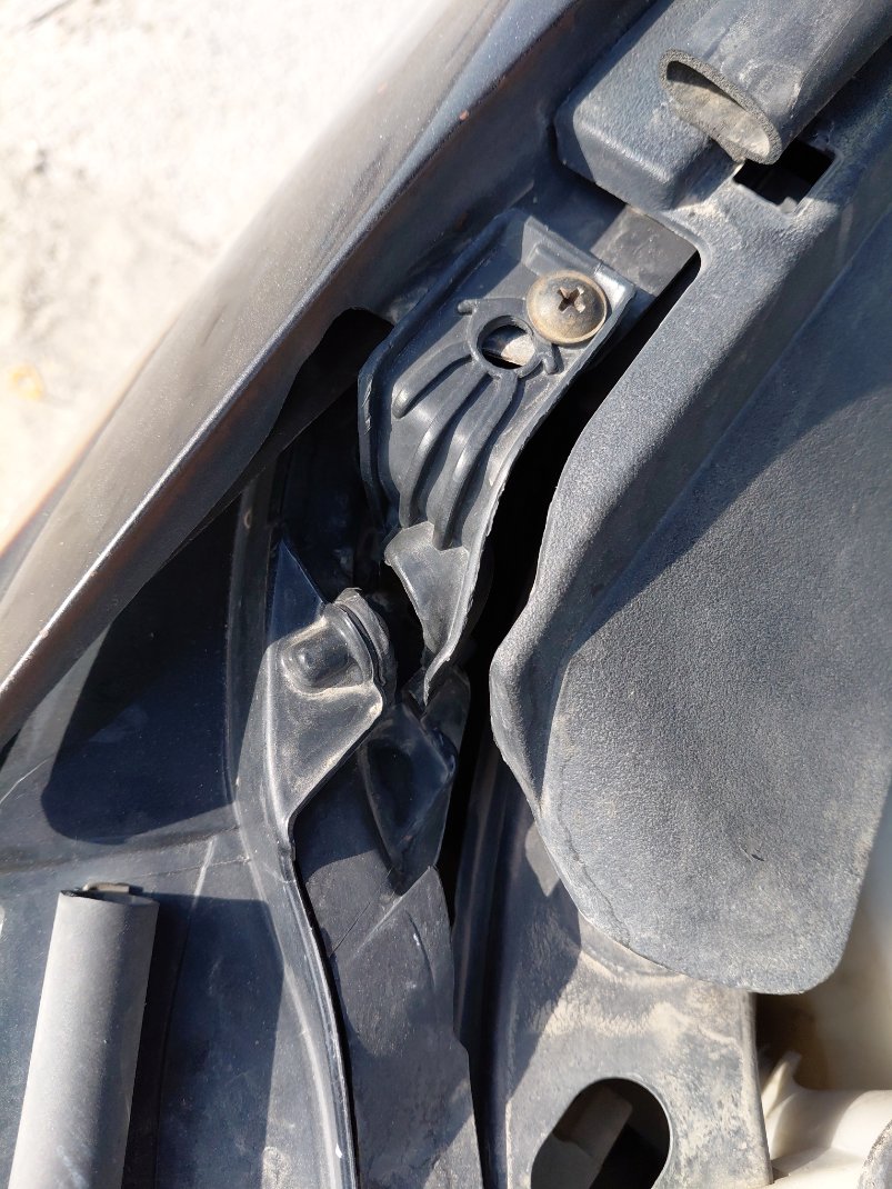 Toyota Camry LE STD 2018 image