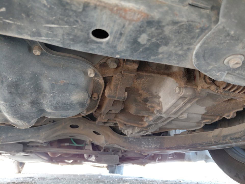 Toyota Camry LE STD 2018 image