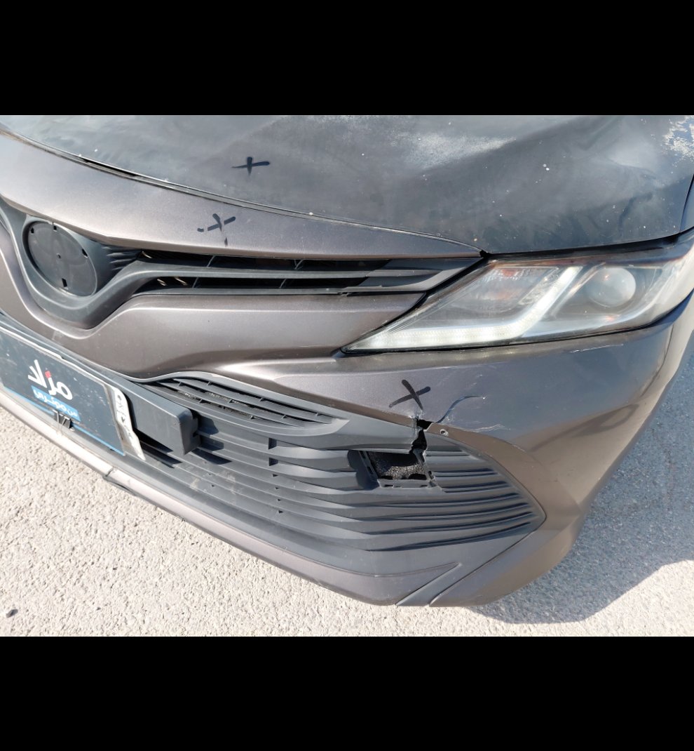 Toyota Camry LE STD 2018 image