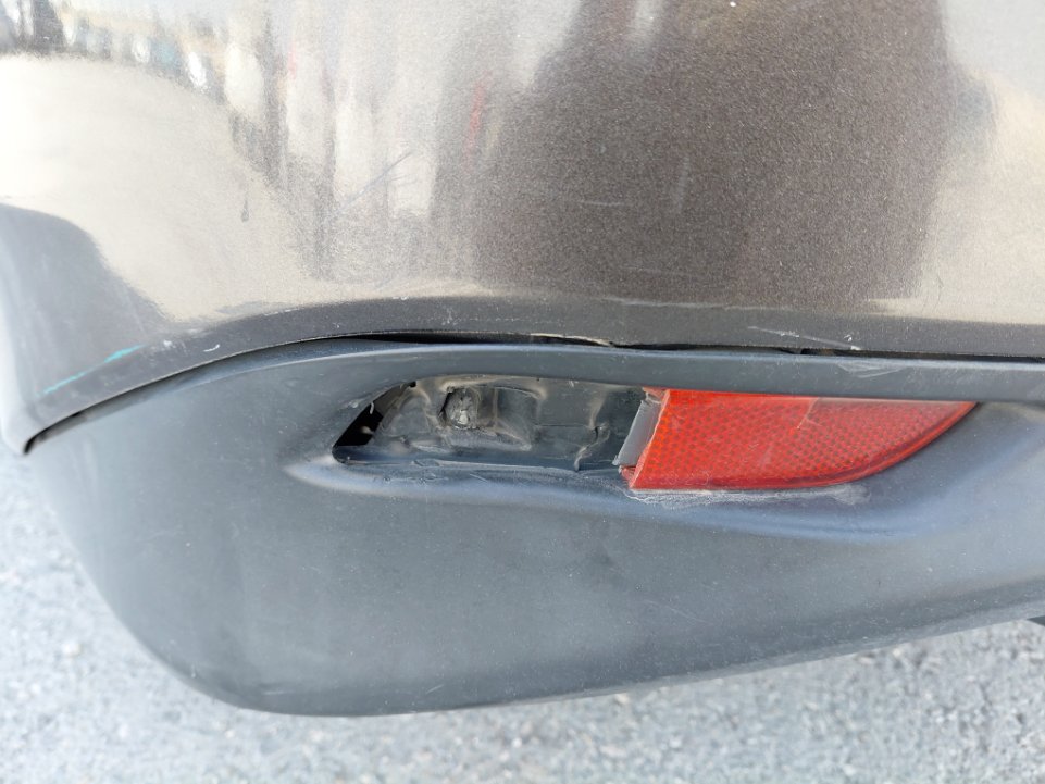 Toyota Camry LE STD 2018 image