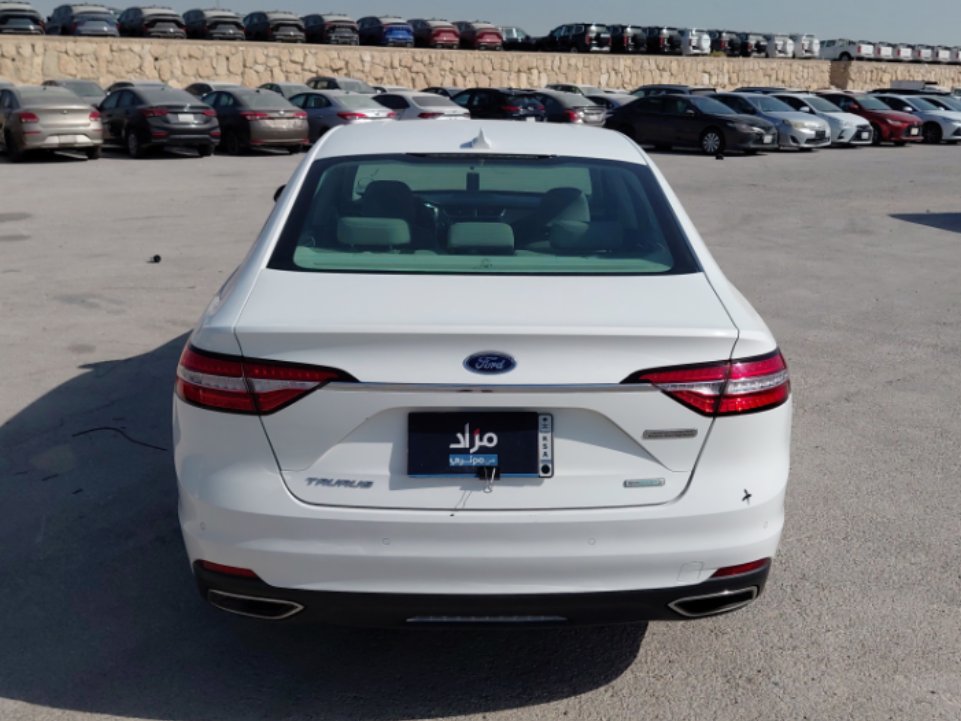 Ford Taurus FLEET 2021 image