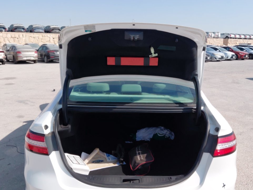 Ford Taurus FLEET 2021 image