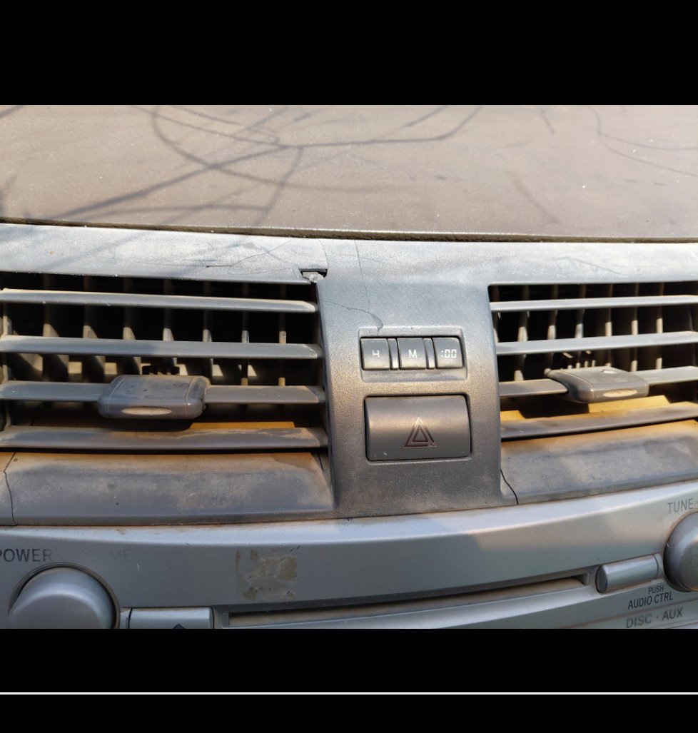 Toyota Camry GLI 2010 image