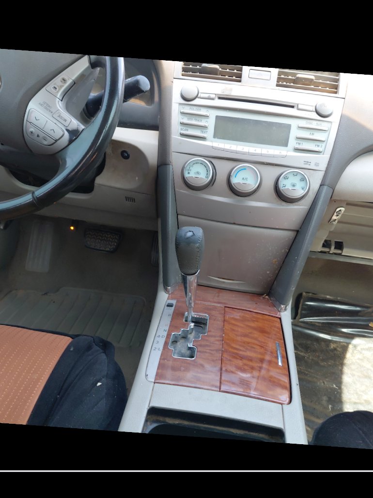 Toyota Camry GLI 2010 image