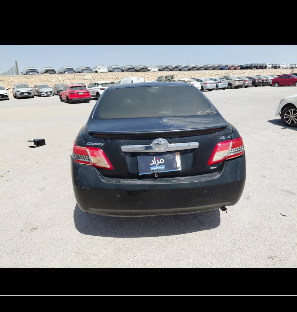 Toyota Camry GLI 2010 image