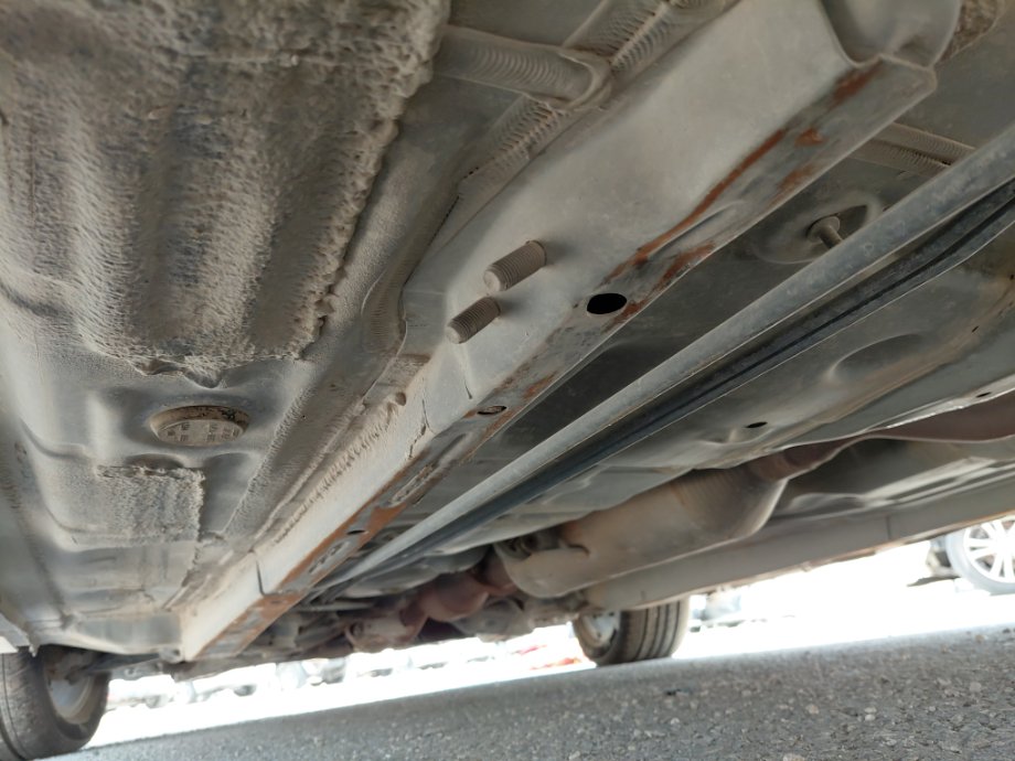 Toyota Camry GLI 2010 image