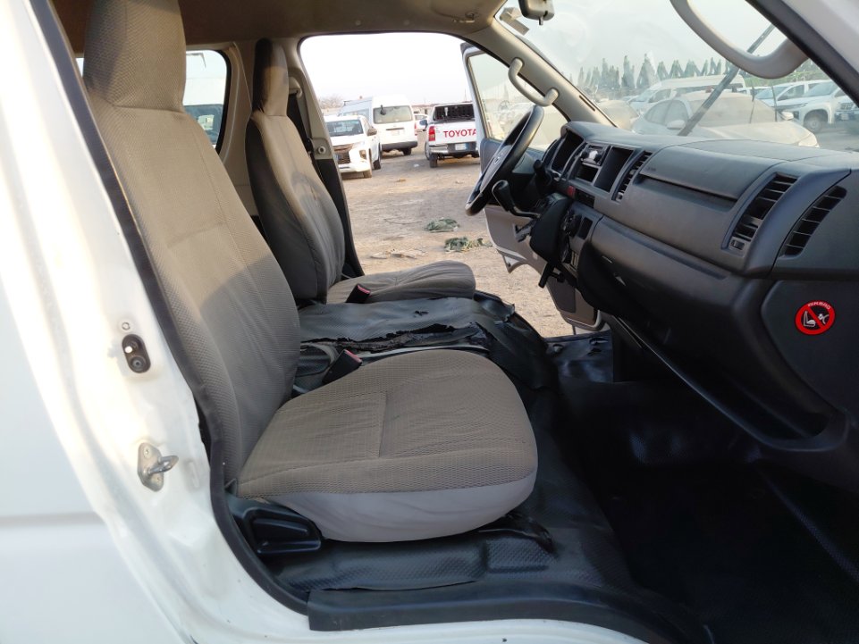 تويوتا هايس باص  2017 image