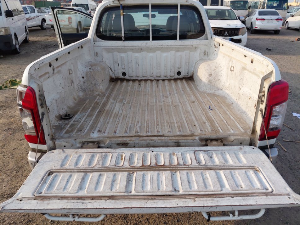 ميتسوبيشي L200  2020 image