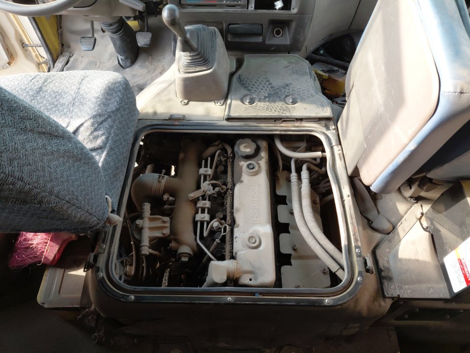 Mitsubishi Fuso  2015 image