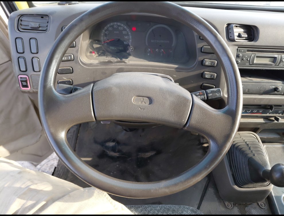 Mitsubishi Rosa  2015 image