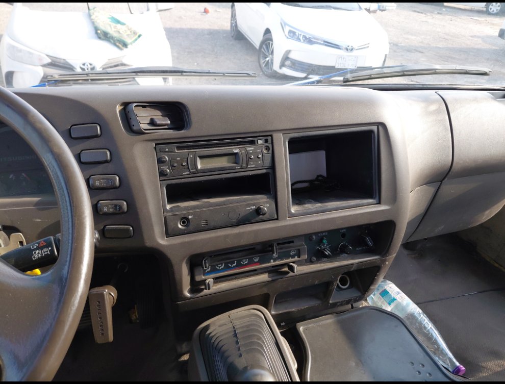 Mitsubishi Rosa  2015 image