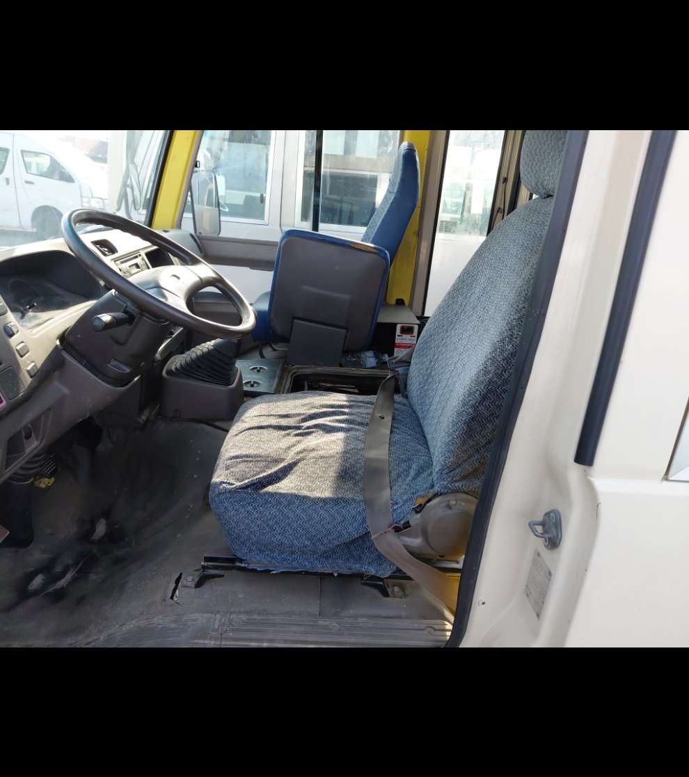 Mitsubishi Rosa  2015 image