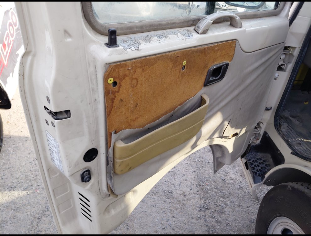 Mitsubishi Rosa  2015 image