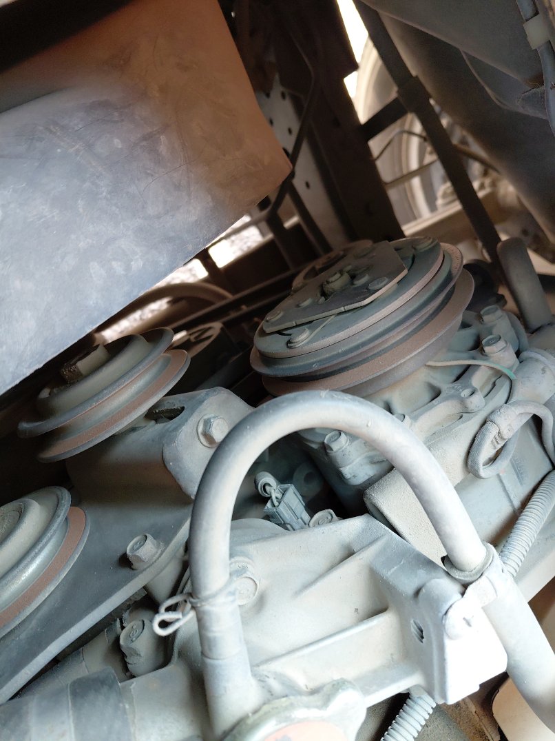 Mitsubishi Rosa  2015 image