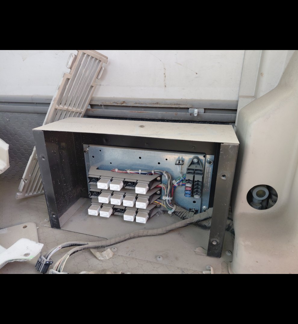 Mitsubishi Rosa  2015 image