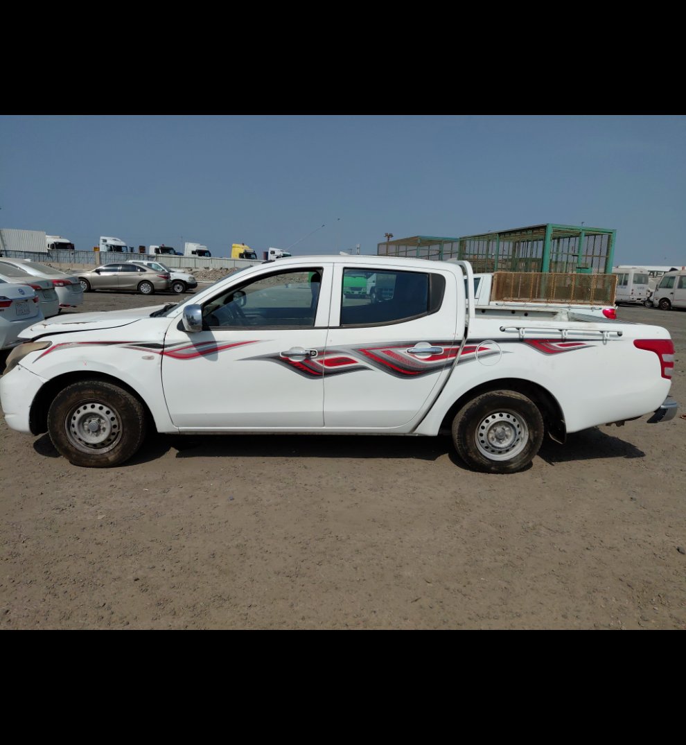 ميتسوبيشي L200  2017 image