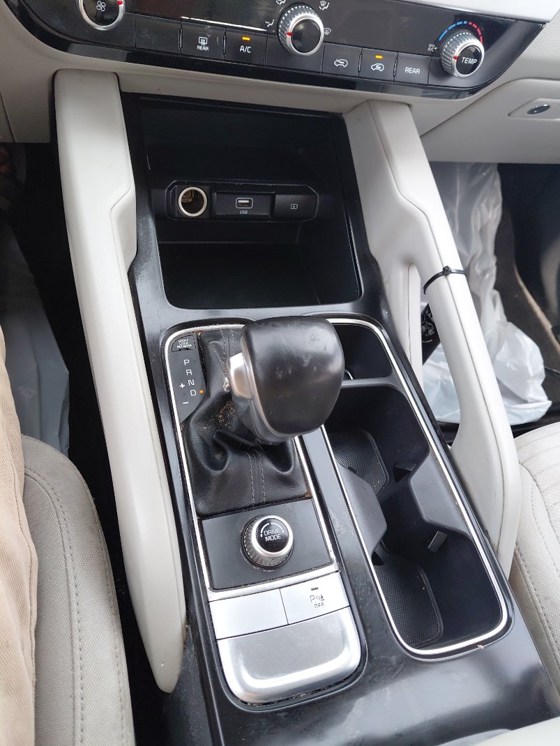 KIA Telluride LX 2WD 2022 image