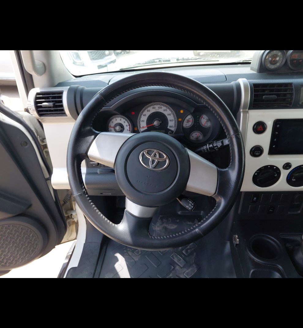 تويوتا إف جي كروزر  2023 image