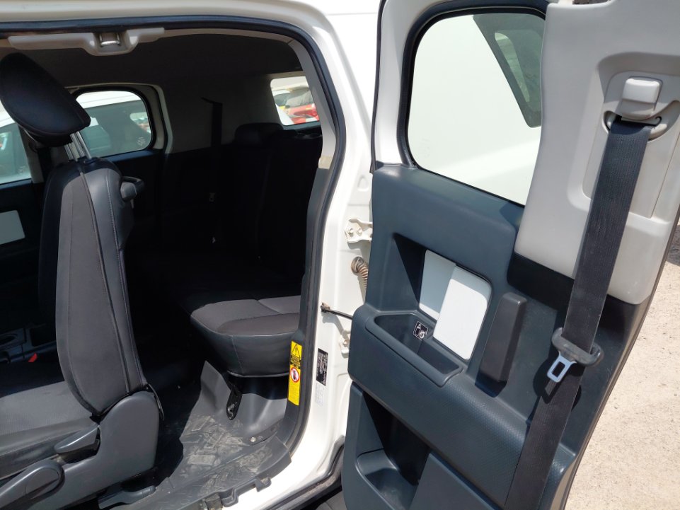 تويوتا إف جي كروزر  2023 image