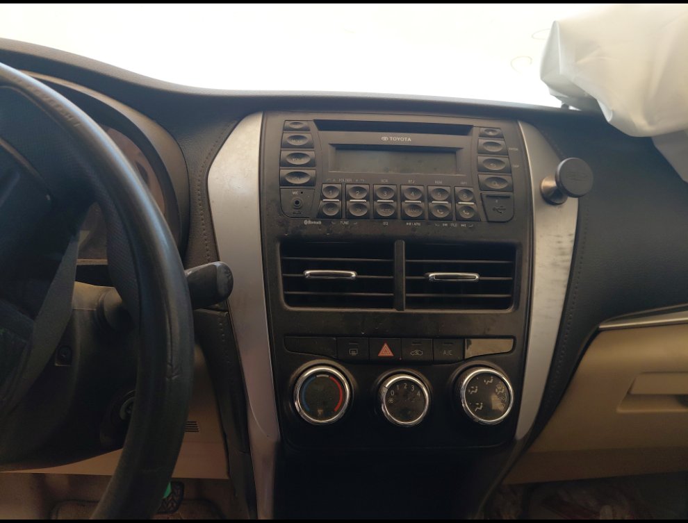 Toyota Yaris Y FLT 2020 image