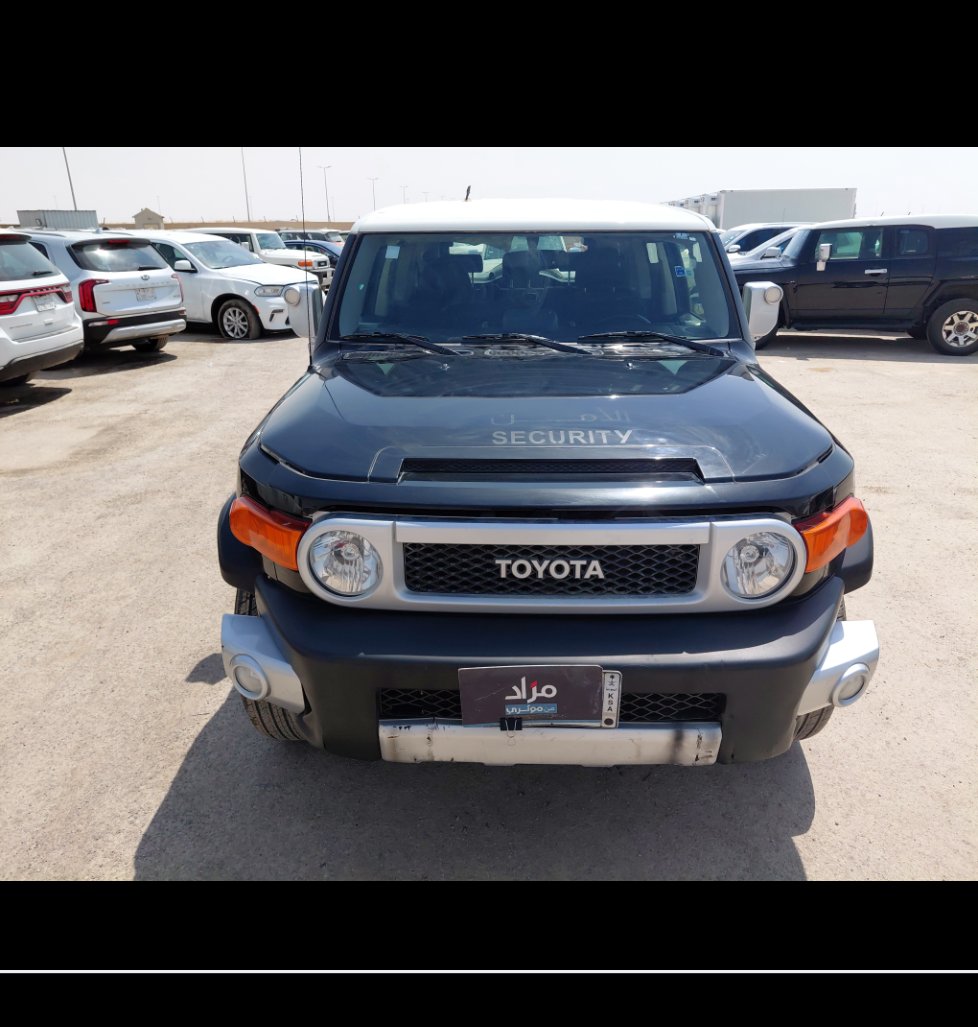 تويوتا إف جي كروزر  2022