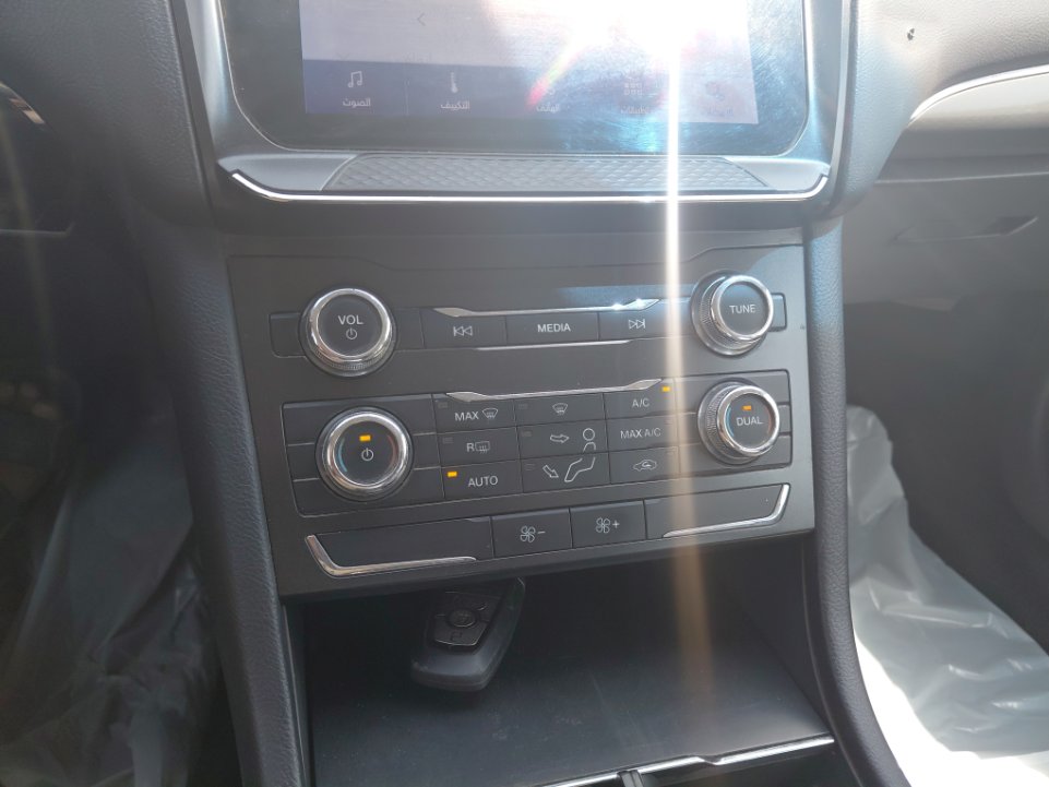 Ford Taurus  2020 image