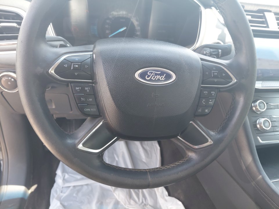 Ford Taurus  2020 image