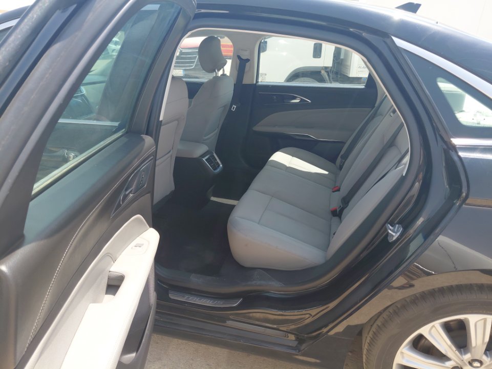 Ford Taurus  2020 image