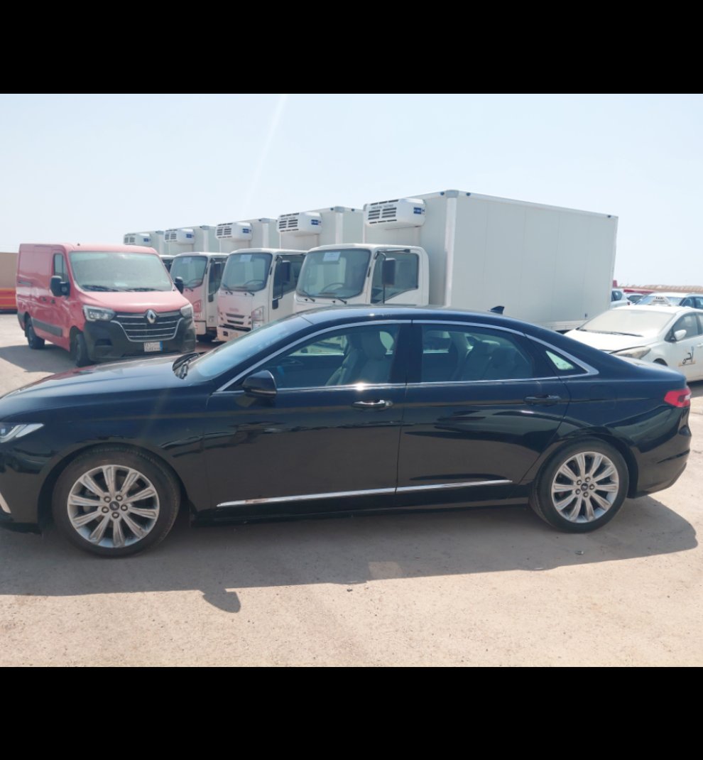 Ford Taurus  2020 image